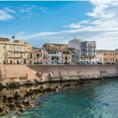 Mille E Notte House Bed & Breakfast 4*