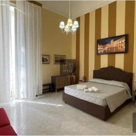 Mille E Notte House 4*